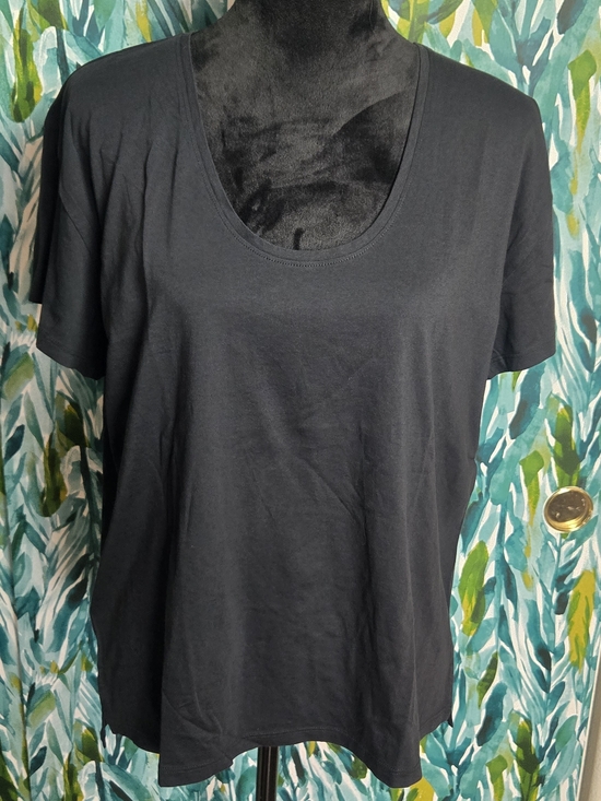 AYR Tops - AYR The Midsummer Black Scoop Crew Neck Shirt In Black